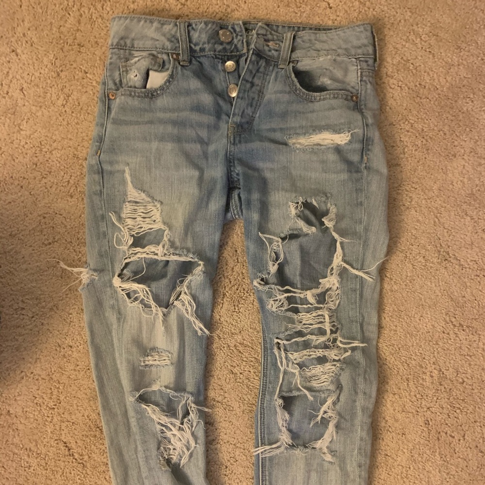 American eagle mom jeans